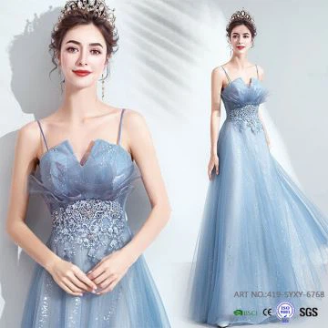 सुरुचिपूर्ण स्लीवलेस इवनिंग ड्रेस