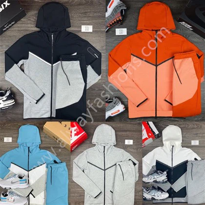 ट्रैकसूटसेट